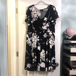 Land Bryant Flutter Sleeve Dress - Size 18/20